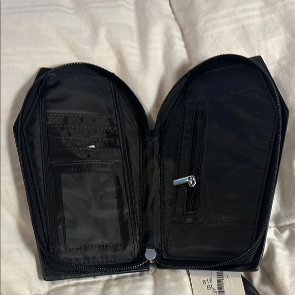 Coffin-Shaped Wristlet Wallet with Floral Skull Design - Picture 4 of 6